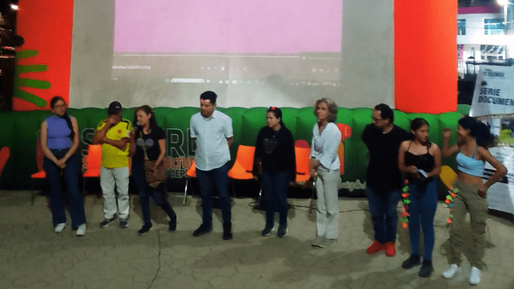 Las #EmbajadorasDelLegado acompañaron el primer ‘Cine al Parque por la Paz y la Memoria’ en&nbsp;Cachipay